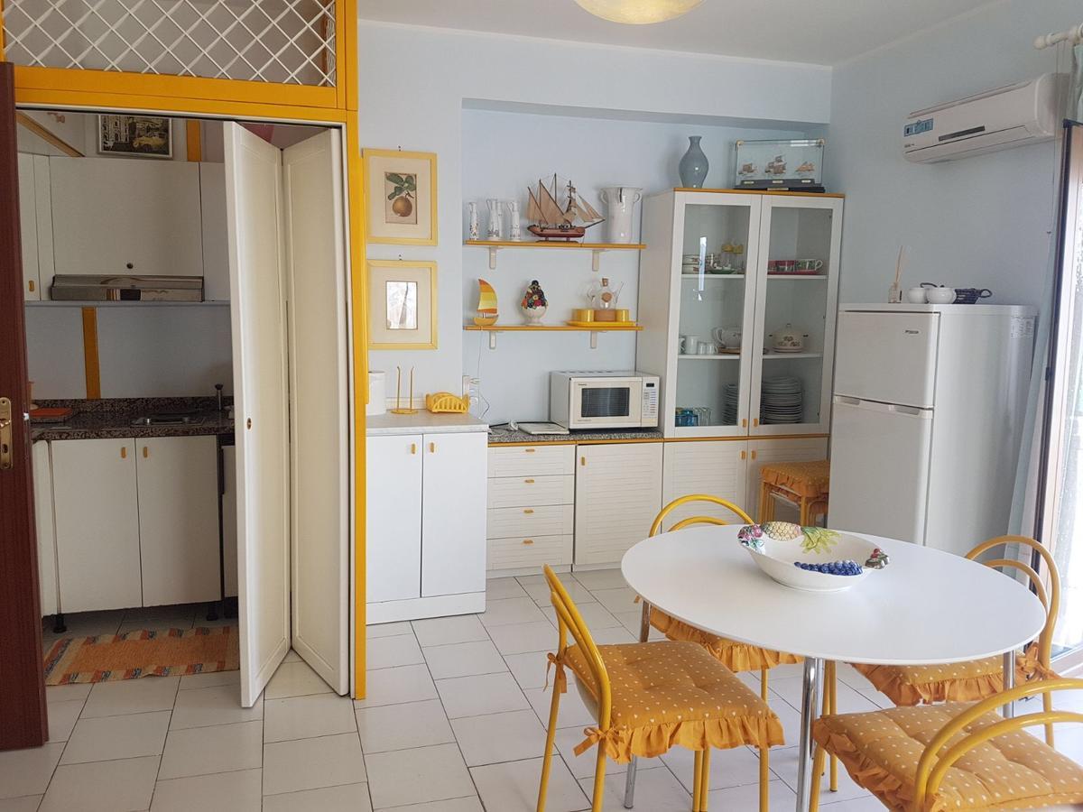 Casa Del Sole Lejlighed Letojanni Eksteriør billede